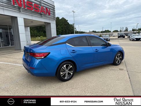 Certified 2023 Nissan Sentra SV FWD image 9