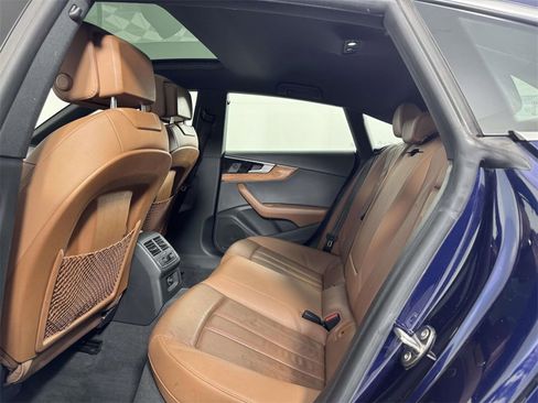 Used 2022 Audi A5 2.0T Premium image 32