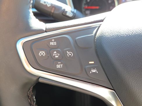 Used 2024 Chevrolet Equinox LT image 32