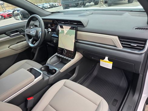 New 2026 GMC Terrain Elevation image 24