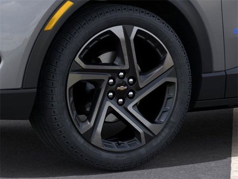 New 2026 Chevrolet Equinox EV LT image 9