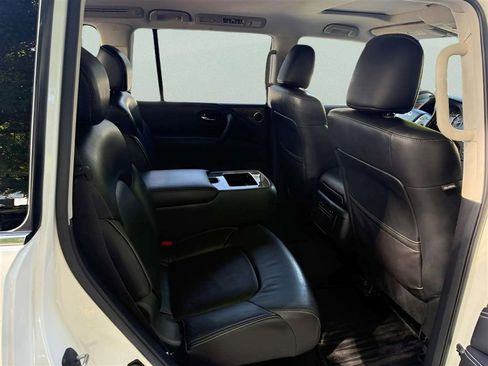 Used 2017 INFINITI QX80 2WD image 16