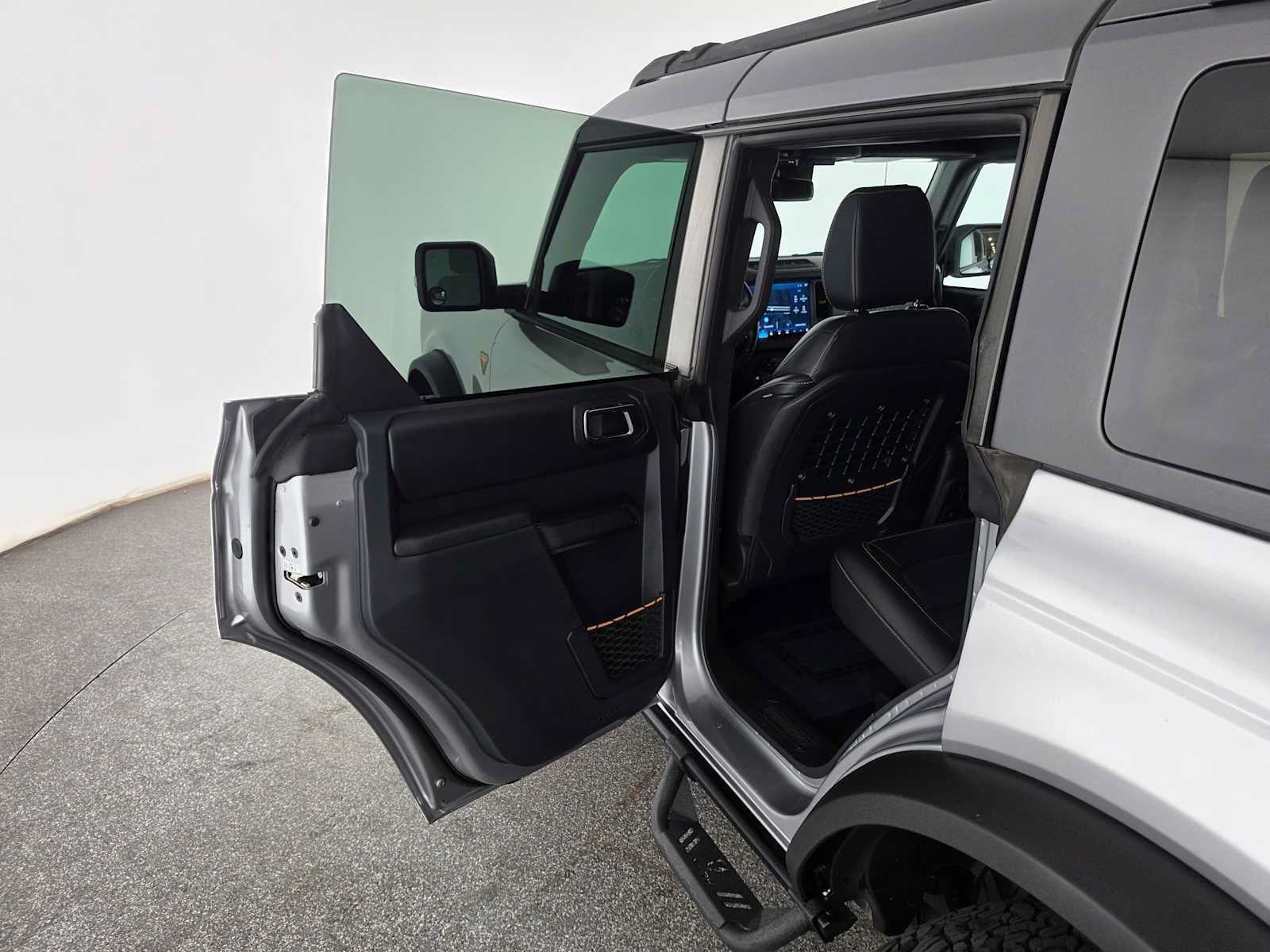Used 2024 Ford Bronco Badlands AWD/4WD image 16