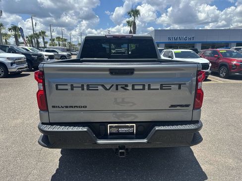 Used 2023 Chevrolet Silverado 1500 ZR2 w/ Technology Package AWD/4WD image 15