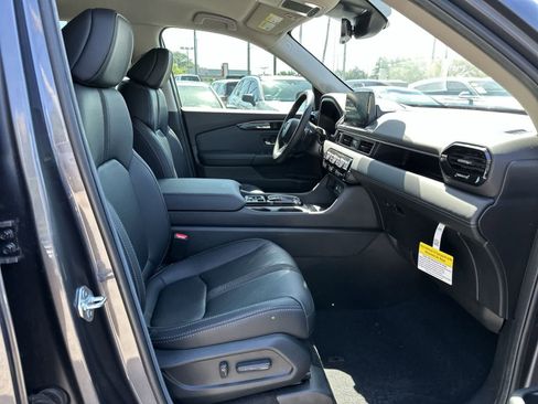 Certified 2025 Honda Pilot EX-L image 14