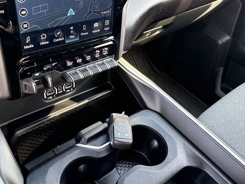 Used 2024 RAM 3500 Big Horn w/ Safety Group image 30