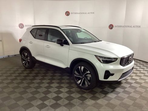 New 2025 Volvo XC40 B5 Plus w/ Protection Package Premier image 3