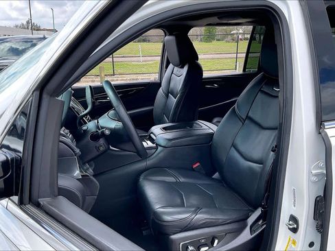 Used 2016 Cadillac Escalade ESV Platinum image 8