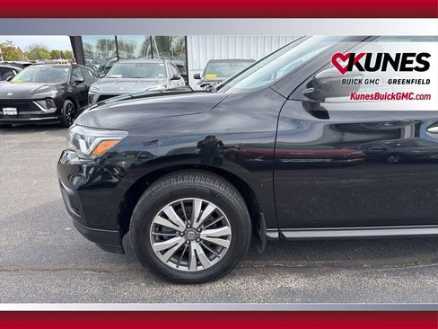 Used 2020 Nissan Pathfinder S AWD/4WD image 18