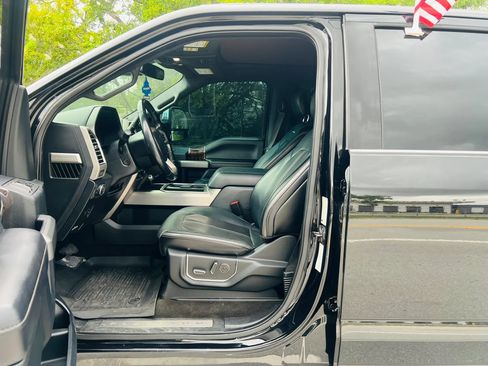 Used 2017 Ford F350 Lariat w/ Lariat Ultimate Package AWD/4WD image 12