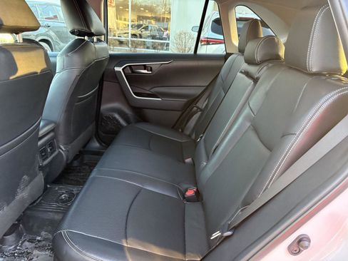 Used 2024 Toyota RAV4 Hybrid Woodland image 21