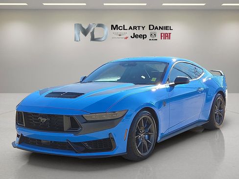 Used 2024 Ford Mustang Dark Horse image 2
