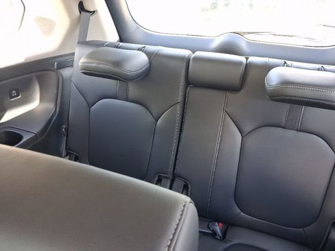 Used 2023 Honda Pilot Touring image 24