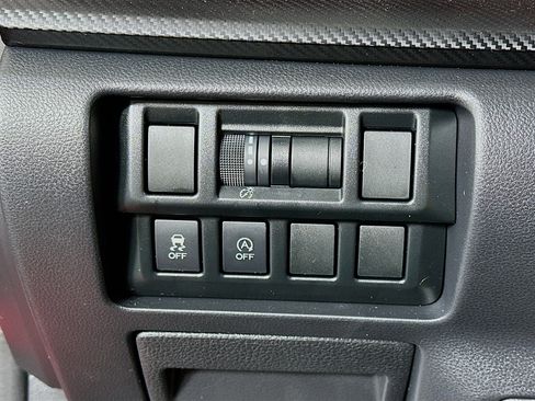 Used 2023 Subaru Crosstrek 2.0i image 17