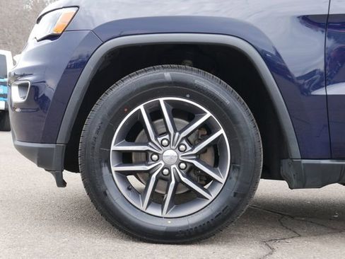 Used 2017 Jeep Grand Cherokee Limited image 9