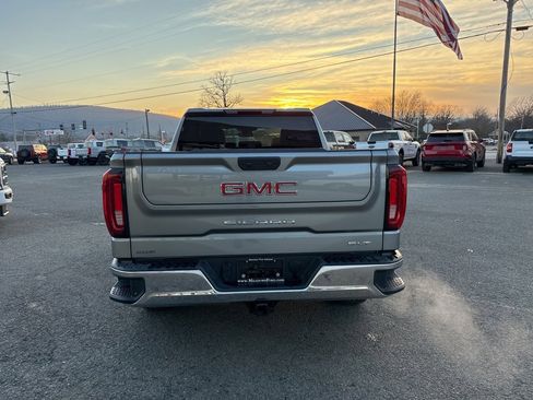 Used 2025 GMC Sierra 1500 SLT image 6
