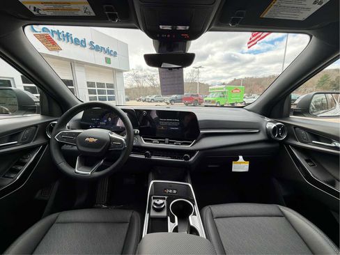 New 2026 Chevrolet Equinox LT image 27