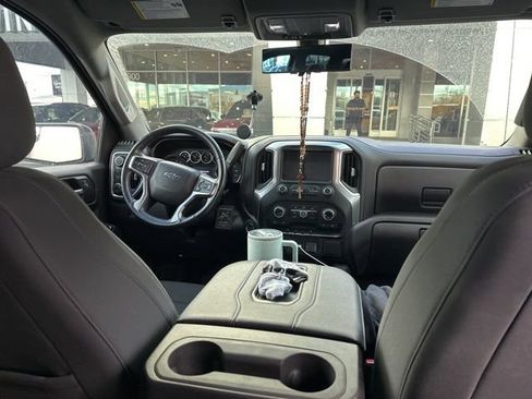 Used 2021 Chevrolet Silverado 1500 LT Trail Boss w/ Bed Protection Package image 16