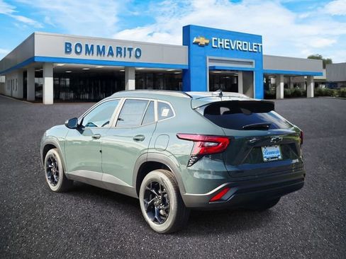 New 2026 Chevrolet Trax LT w/ Driver Confidence Package FWD image 3