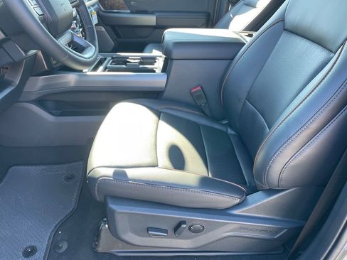 New 2026 Ford F250 Lariat w/ Chrome Package image 7