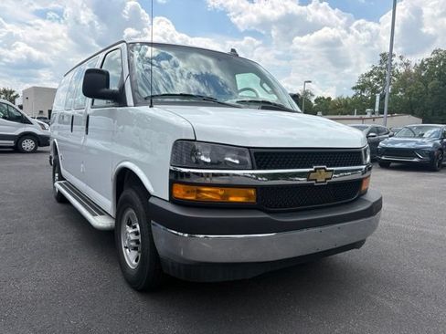 Used 2025 Chevrolet Express 2500 w/ Driver Convenience Package RWD image 13