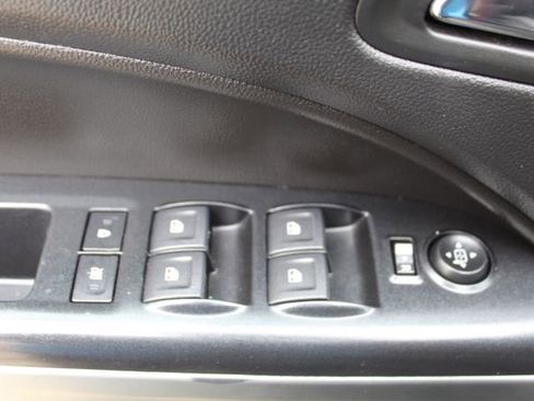 Used 2020 Chevrolet Colorado LT w/ Redline Special Edition image 15