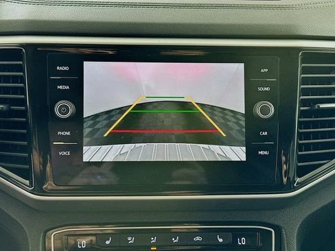 Used 2023 Volkswagen Atlas SE FWD image 22