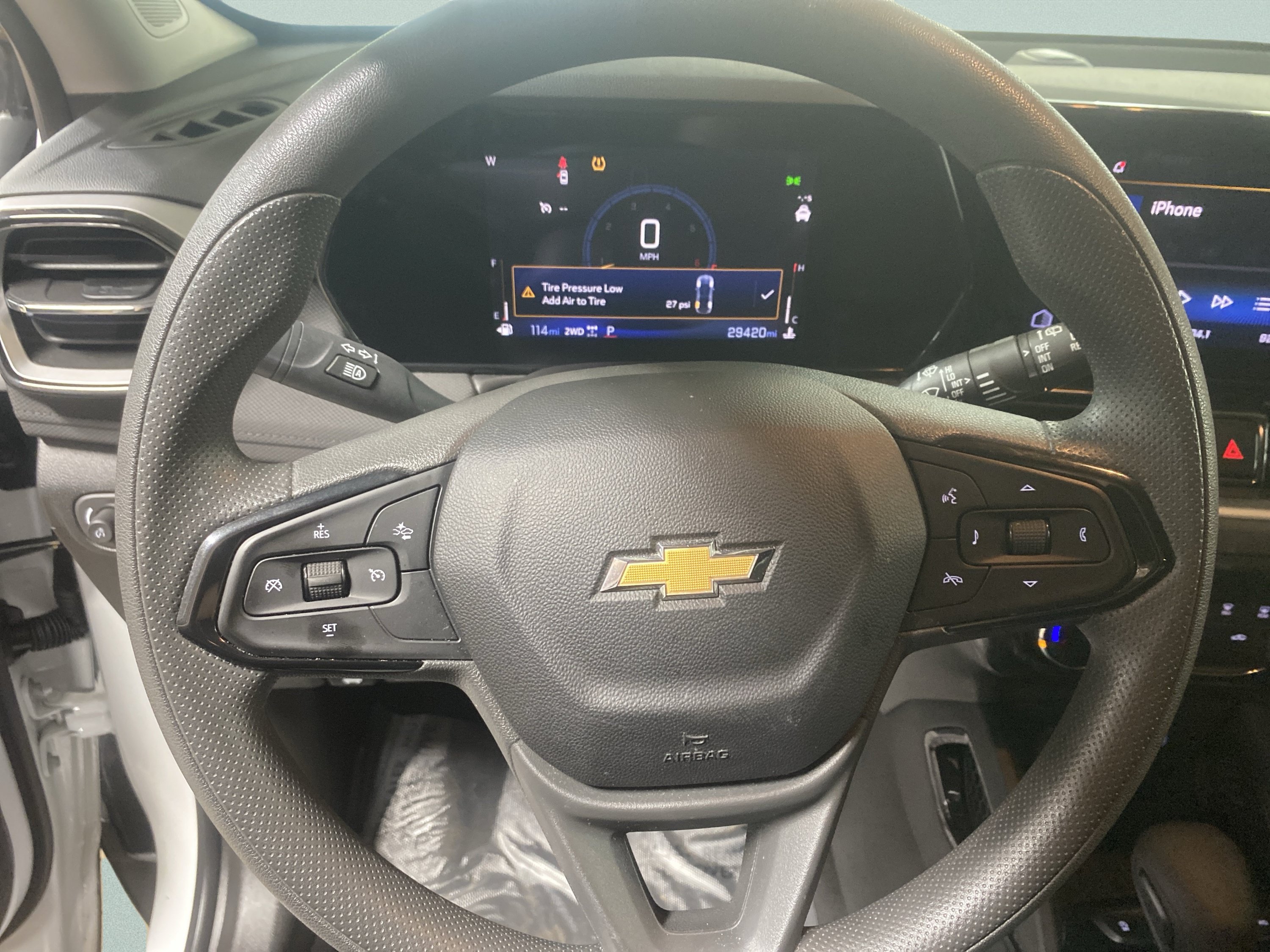 Used 2025 Chevrolet TrailBlazer LT AWD/4WD image 17