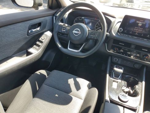 Used 2023 Nissan Rogue SV AWD/4WD image 13