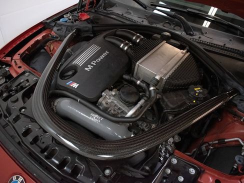 Used 2018 BMW M3 RWD image 10