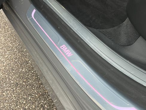 Used 2022 BMW 750i xDrive w/ Executive Package image 35