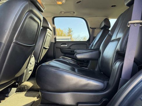 Used 2007 GMC Yukon Denali image 36