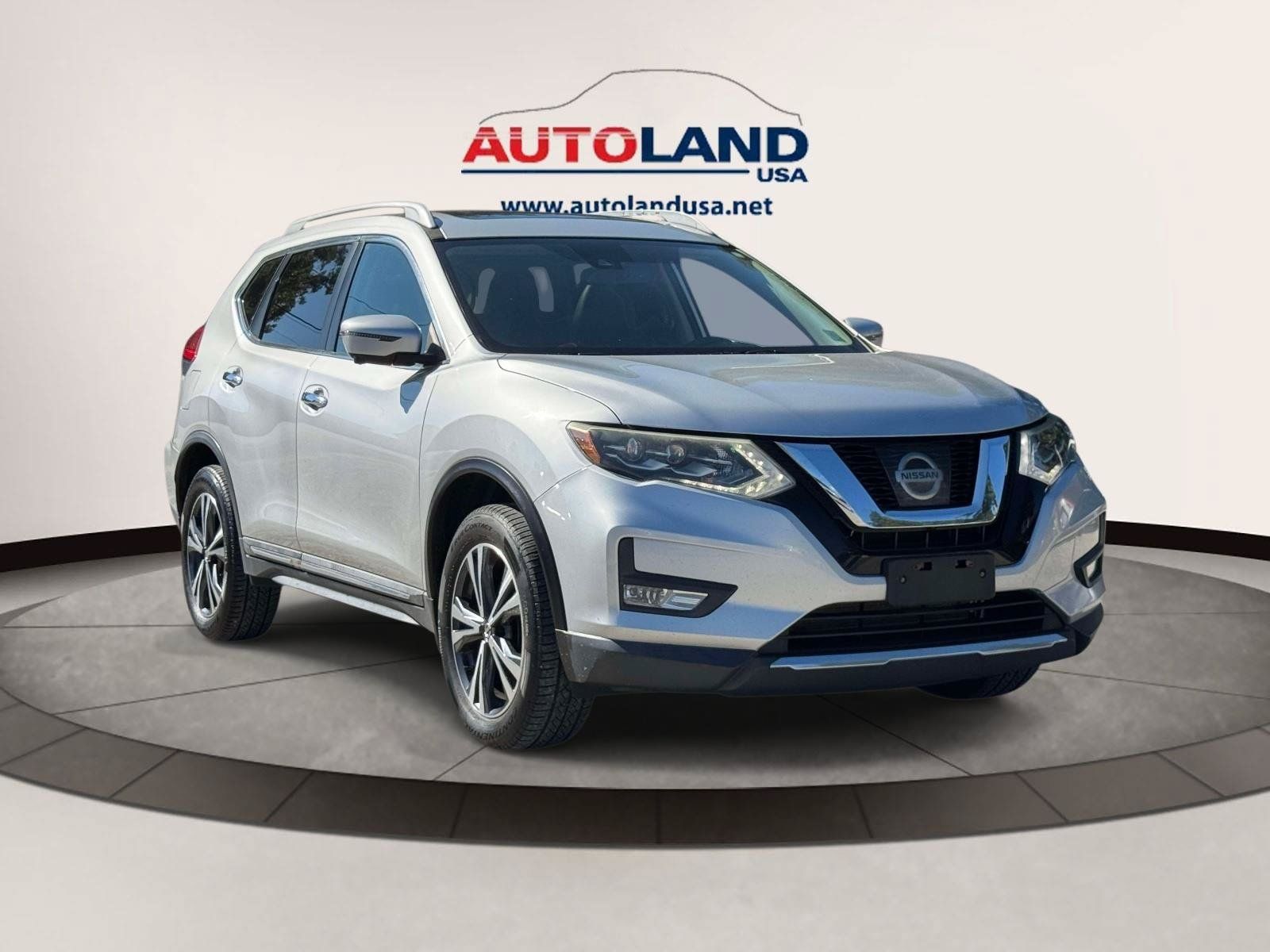 Used 2017 Nissan Rogue SL w/ SL Premium Package AWD/4WD image 2
