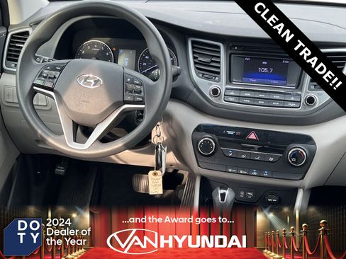 Used 2017 Hyundai Tucson SE image 18