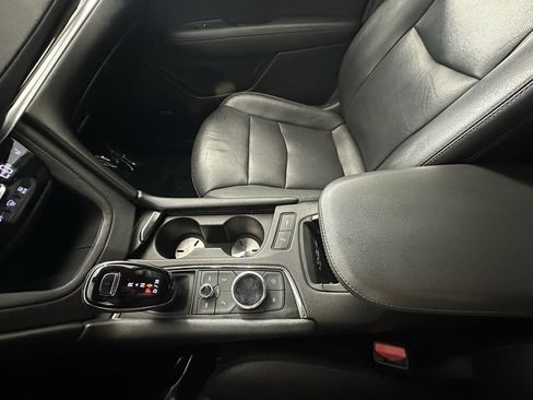 Used 2020 Cadillac XT5 Premium Luxury image 41