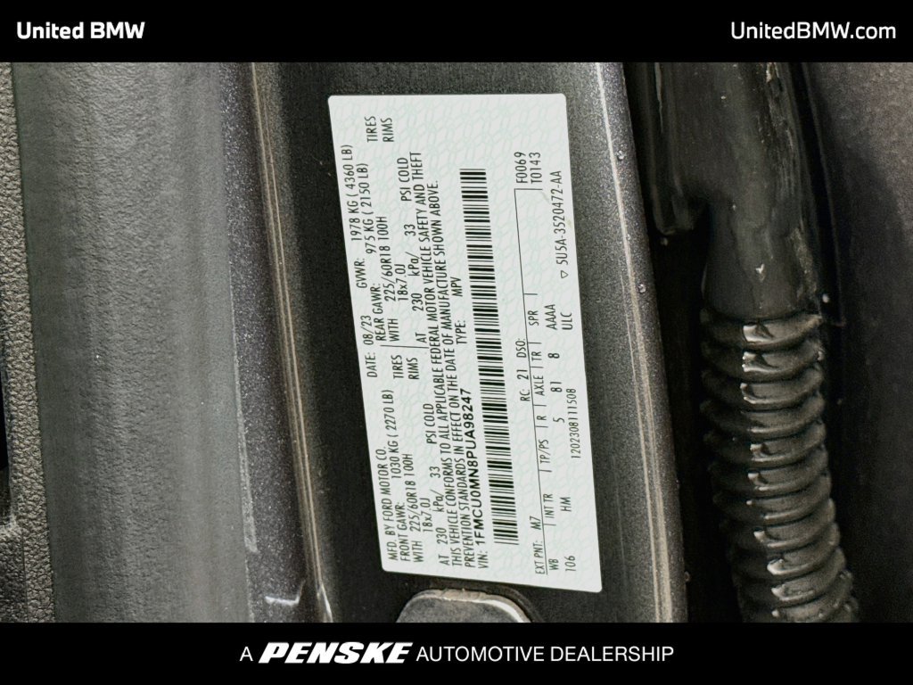 Used 2023 Ford Escape ST-Line w/ Tech Pack #1 FWD image 21