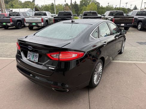 Used 2016 Ford Fusion Titanium FWD image 6