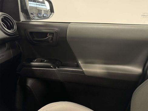 Used 2022 Toyota Tacoma SR5 image 26