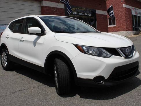 Used 2018 Nissan Rogue Sport S AWD/4WD image 7