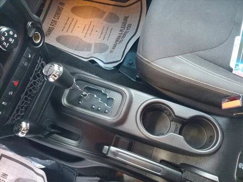 Used 2016 Jeep Wrangler Unlimited Sahara w/ Max Tow Package image 16