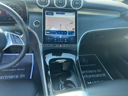 Certified 2025 Mercedes-Benz GLC 300 4MATIC image 11