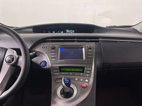 Used 2015 Toyota Prius Four image 15