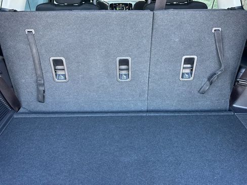 Used 2025 Subaru Ascent Premium w/ Premium Package image 15