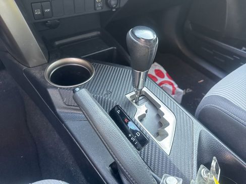 Used 2015 Toyota RAV4 XLE image 6