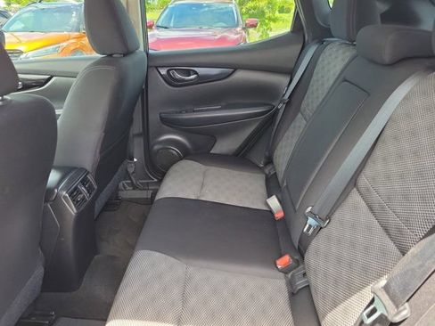 Certified 2021 Nissan Rogue Sport SV FWD image 34