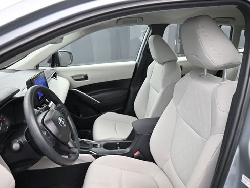 Certified 2024 Toyota Corolla Cross L image 18