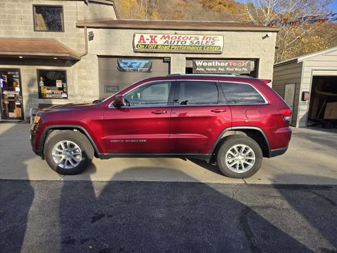 Used 2021 Jeep Grand Cherokee Laredo image 5
