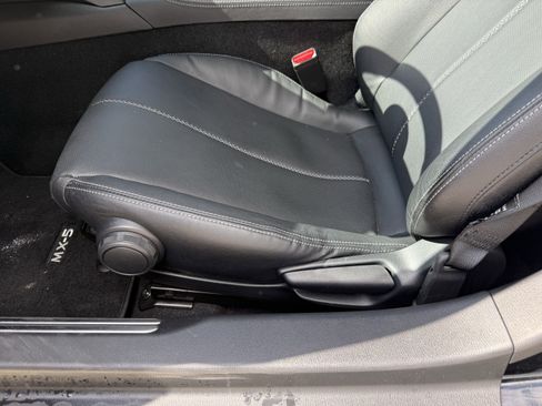 Used 2024 MAZDA MX-5 Miata Grand Touring w/ Appearance Package image 28