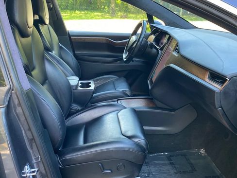 Used 2020 Tesla Model X Long Range AWD/4WD image 18