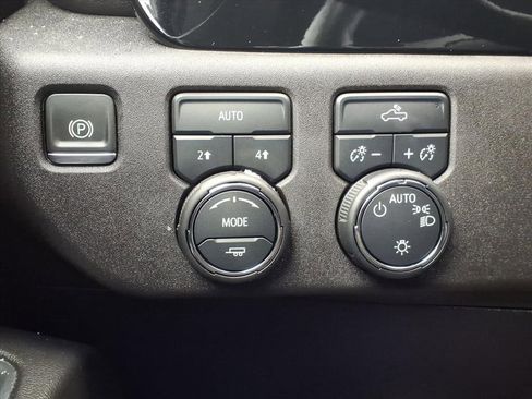 Certified 2024 Chevrolet Silverado 1500 LT image 22